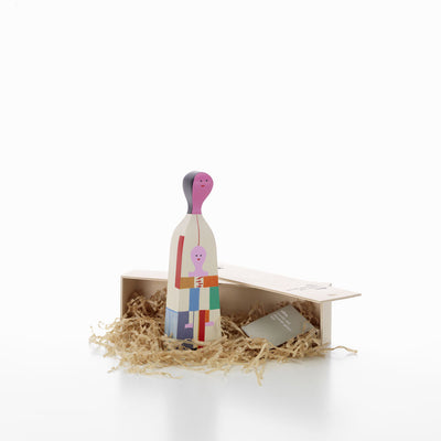 Designová figurka Wooden Doll No. 4