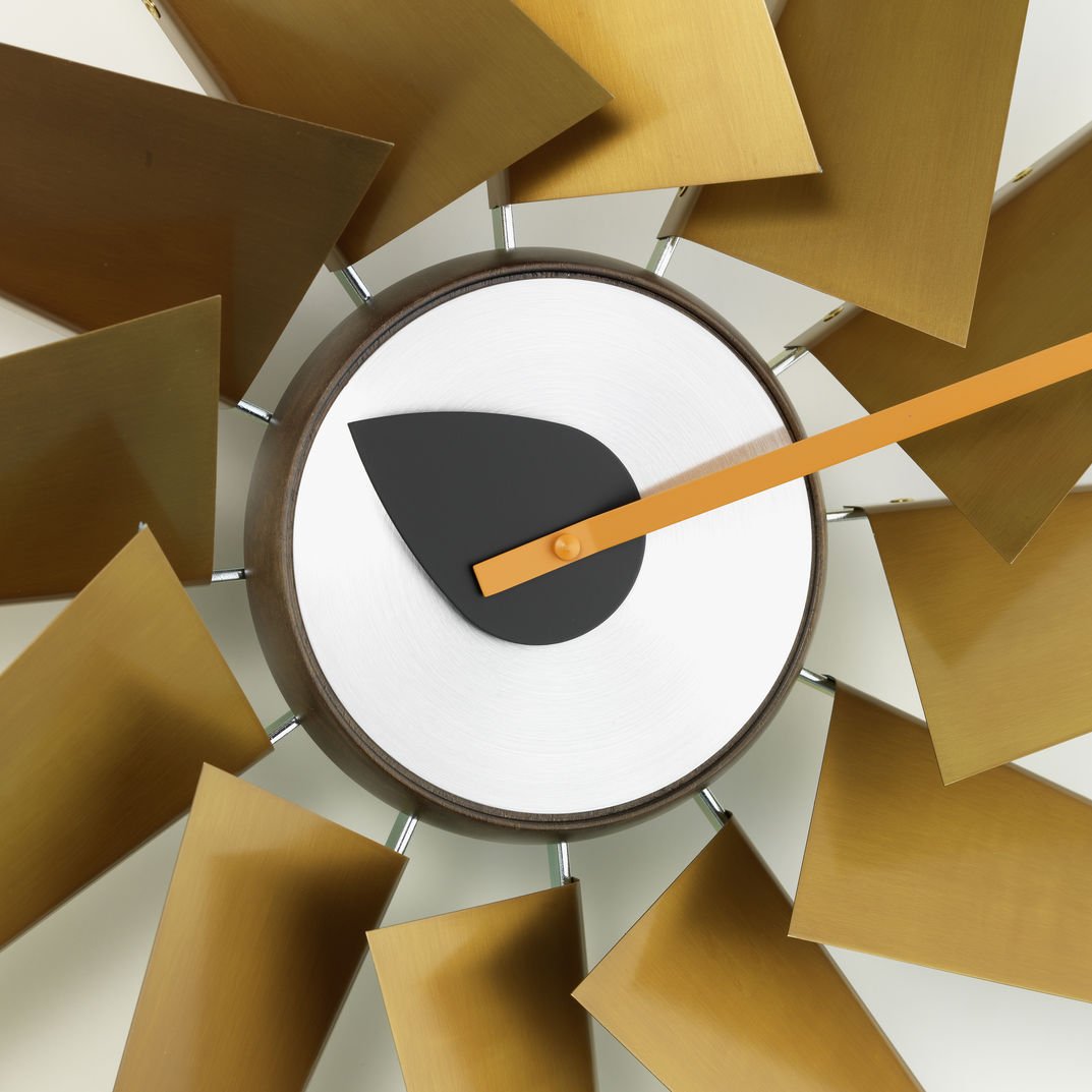 Nástěnné hodiny Turbine Clock