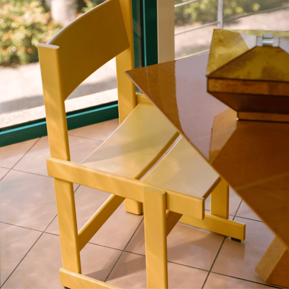 Židle Bullnose Yellow