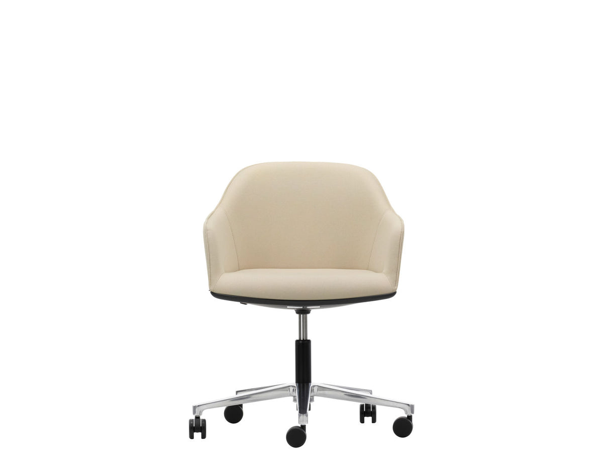 Softshell Chair – krémový potah, pětiramenná otočná podnož, čelní pohled, studiové foto
