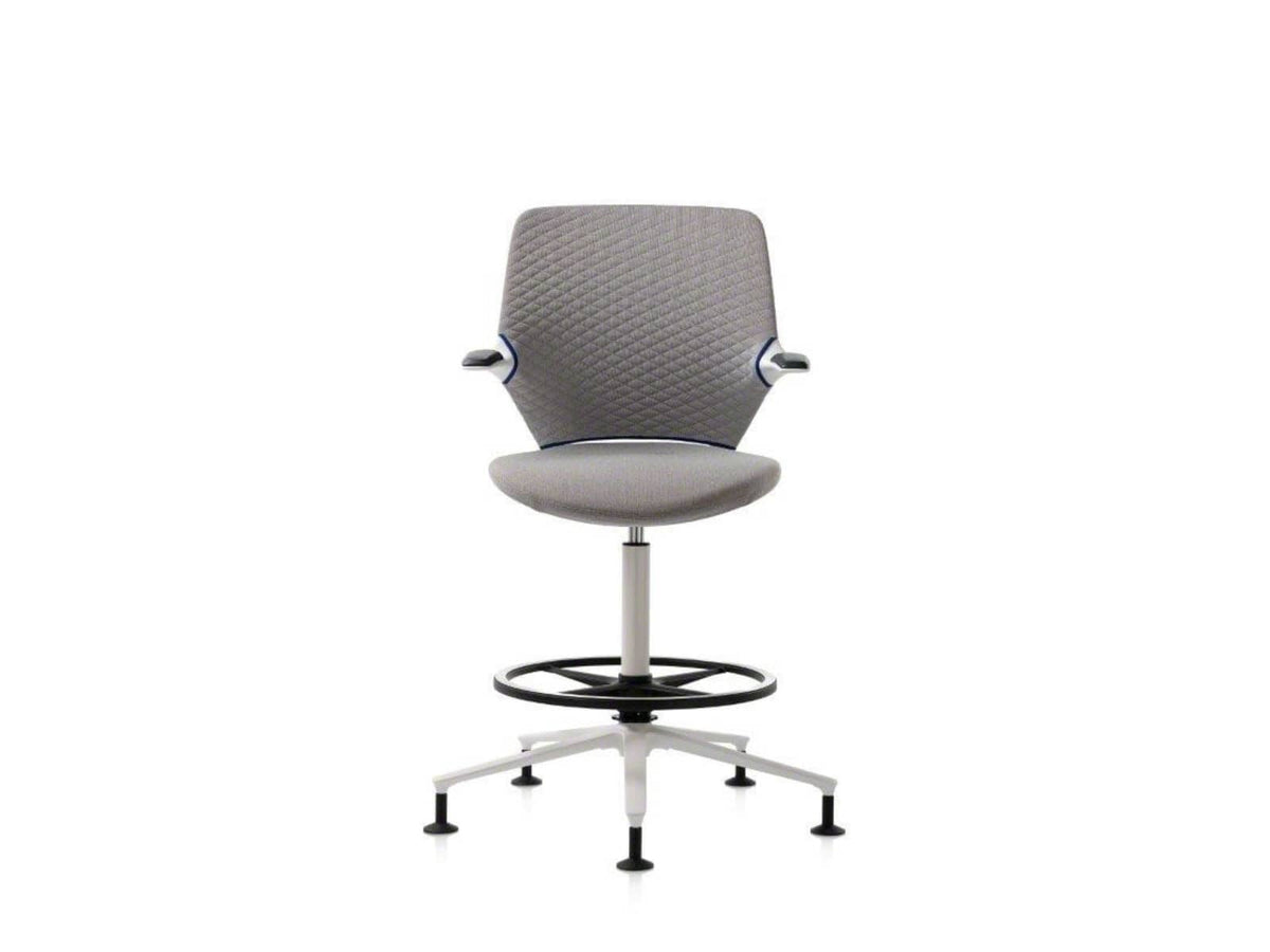 Steelcase AllowMe Barová výška - bílé pozadí