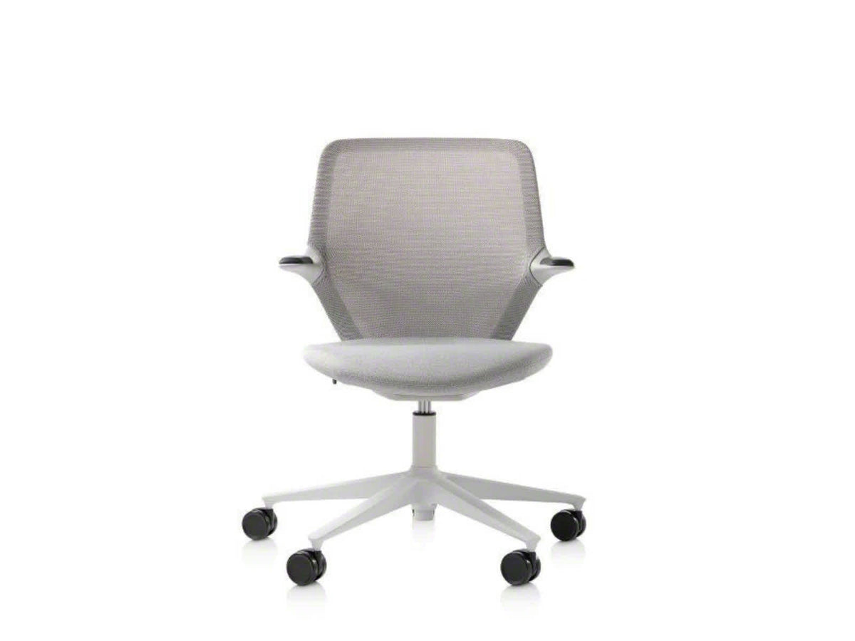 Steelcase AllowMe Standardní výška - bílé pozadí