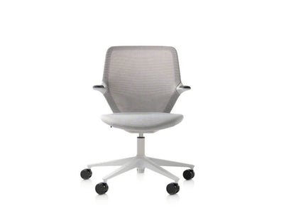 Steelcase AllowMe Standardní výška - bílé pozadí