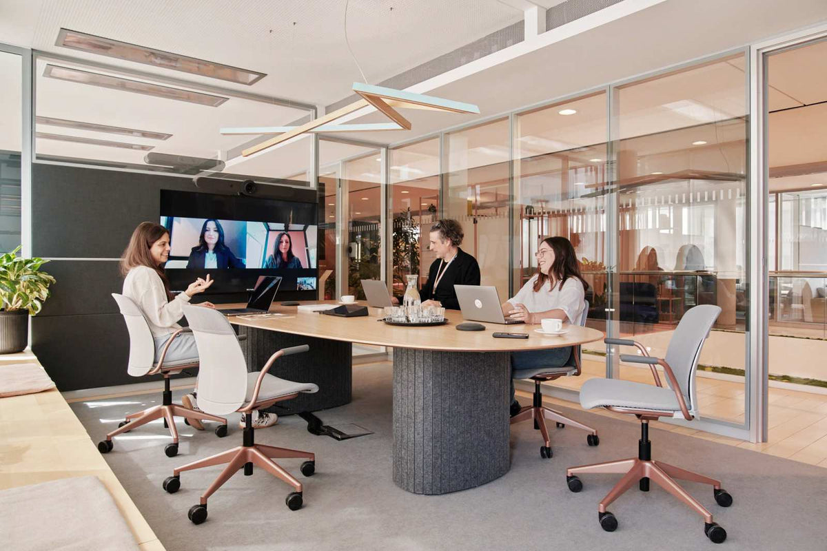 Steelcase Series M v interiéru