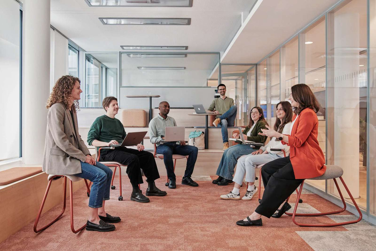 Steelcase Series M v interiéru