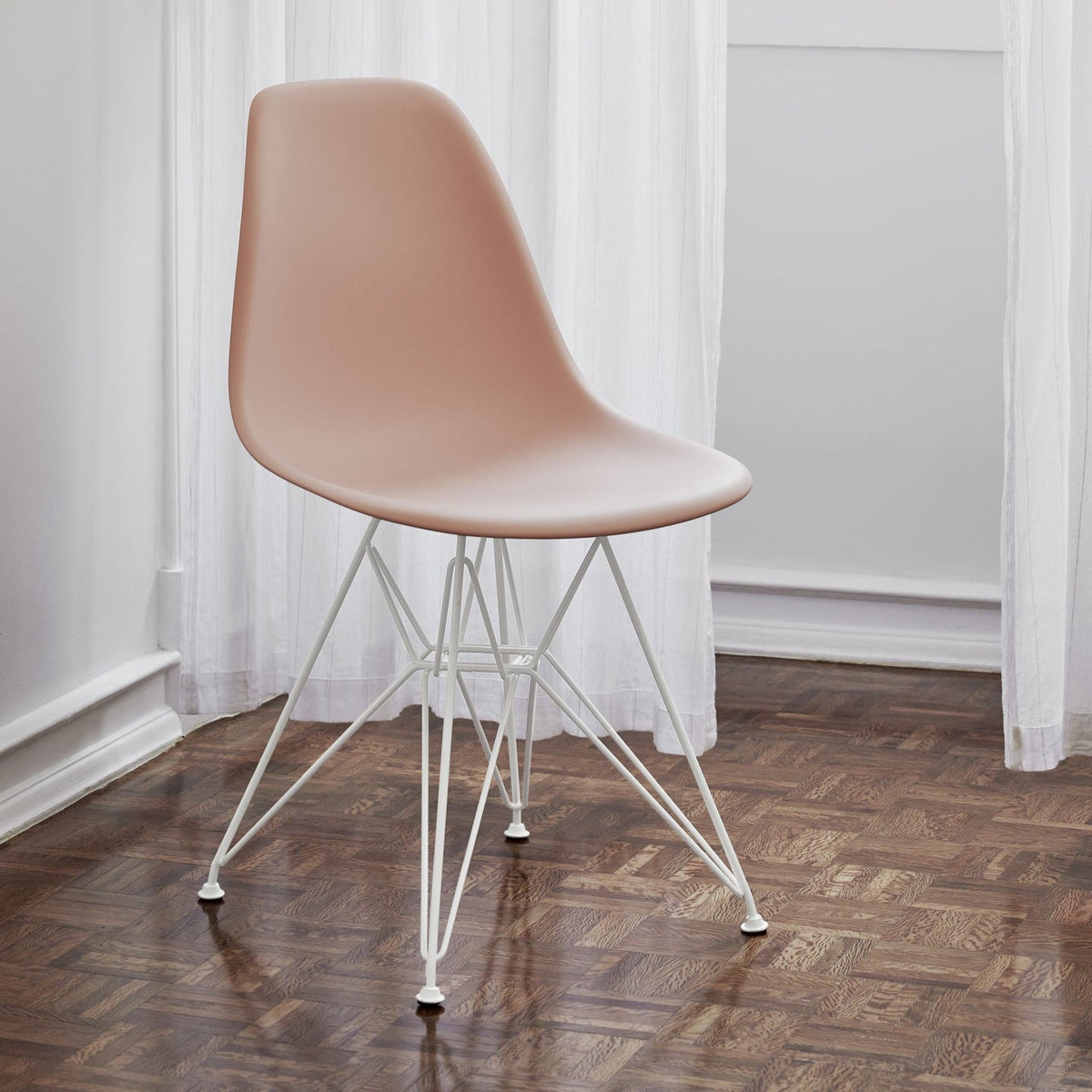 Židle Eames Plastic Side RE DSR