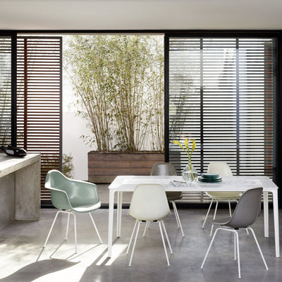 Židle Eames Fiberglass Armchair DAW
