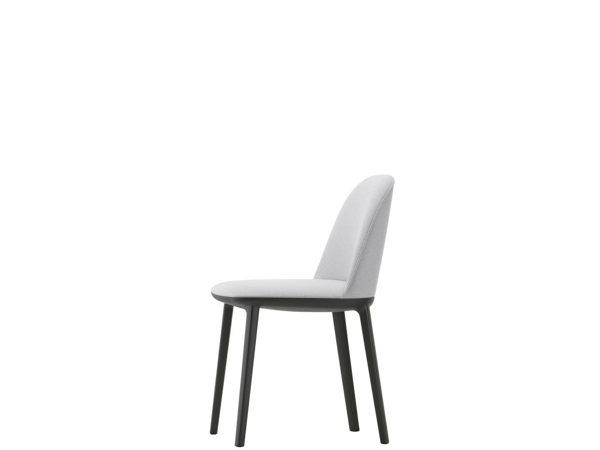 Softshell Chair – světle šedý potah, čtyřnohá podnož, boční pohled, studiové foto