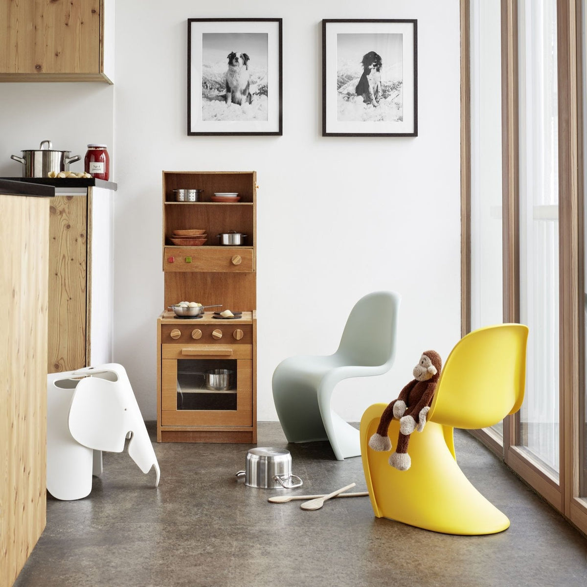 Stolička Eames Elephant
