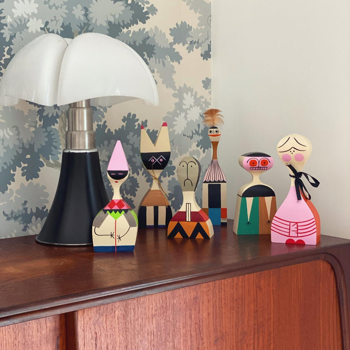 Designová figurka Wooden Doll No. 2