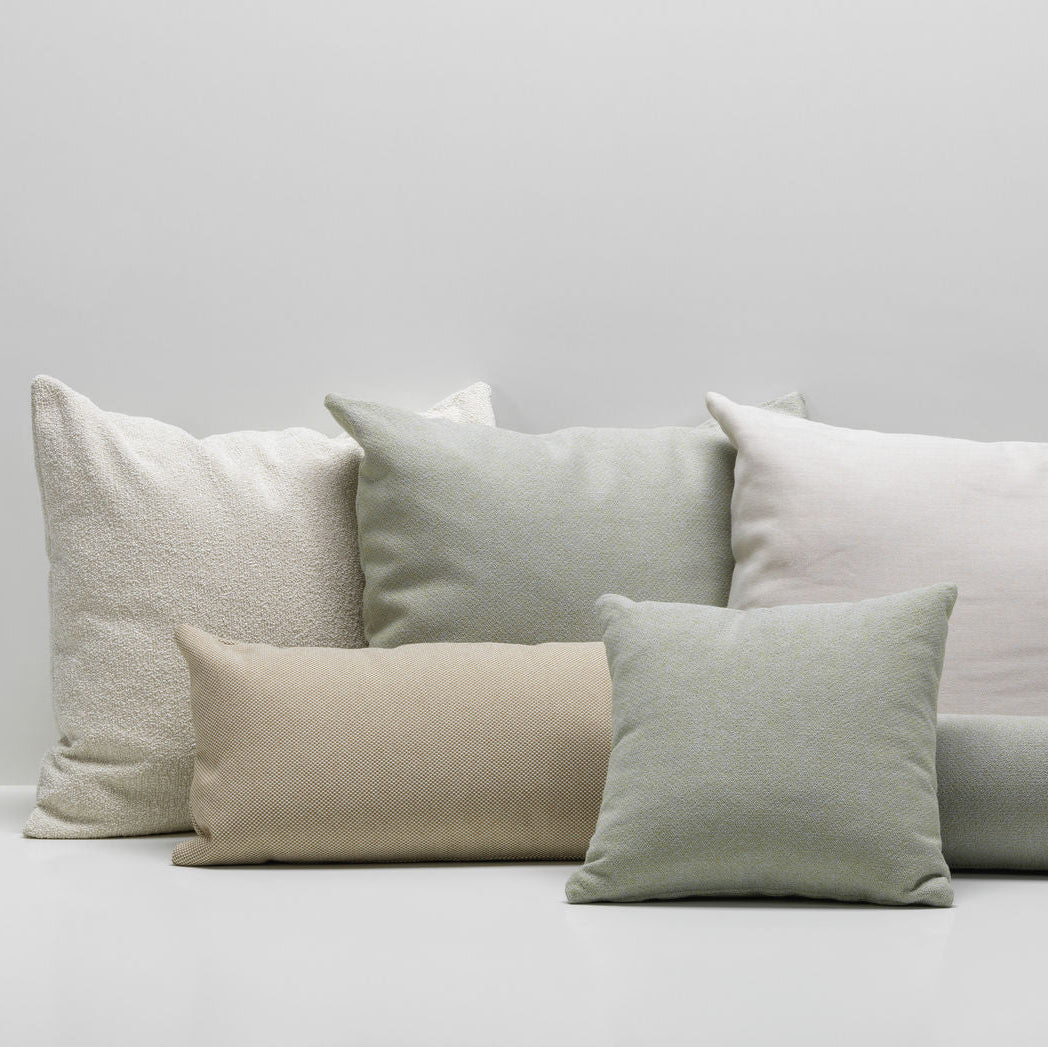 Polštář Vitra Cushion 65x30 cm
