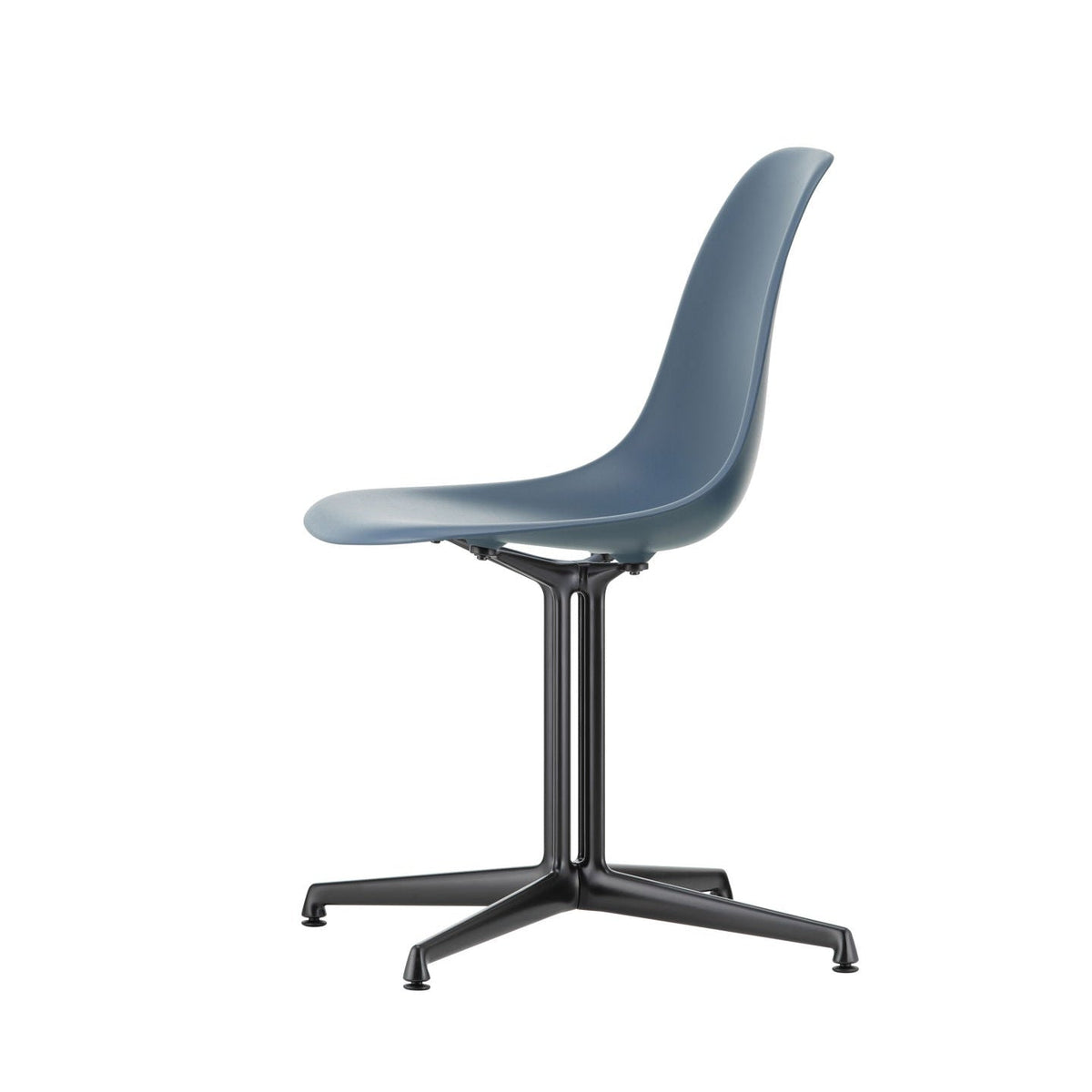 Židle Eames Plastic RE DSL