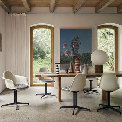 Židle Eames Fiberglass DSL