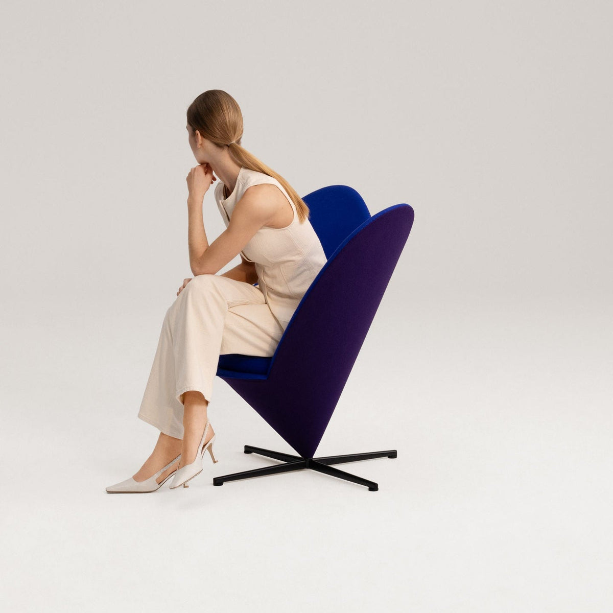 Křeslo Heart Cone Chair, Anniversary Edition