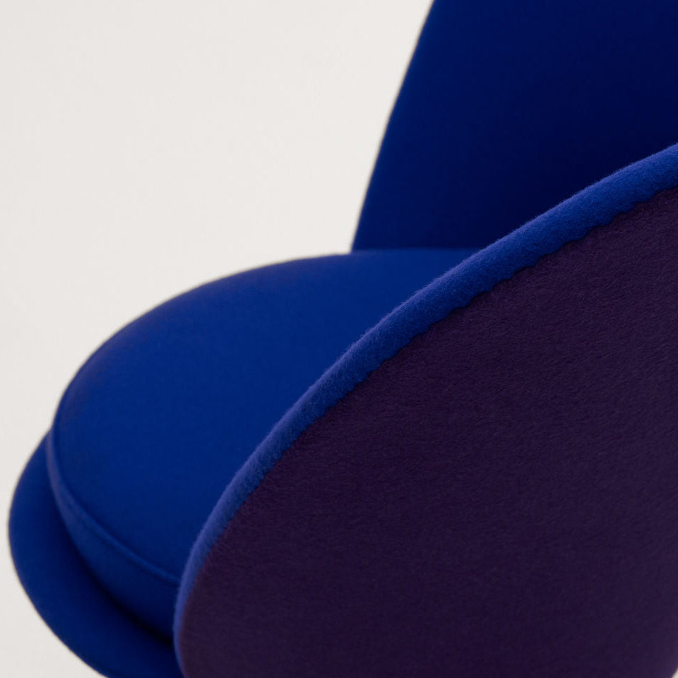 Křeslo Heart Cone Chair, Anniversary Edition