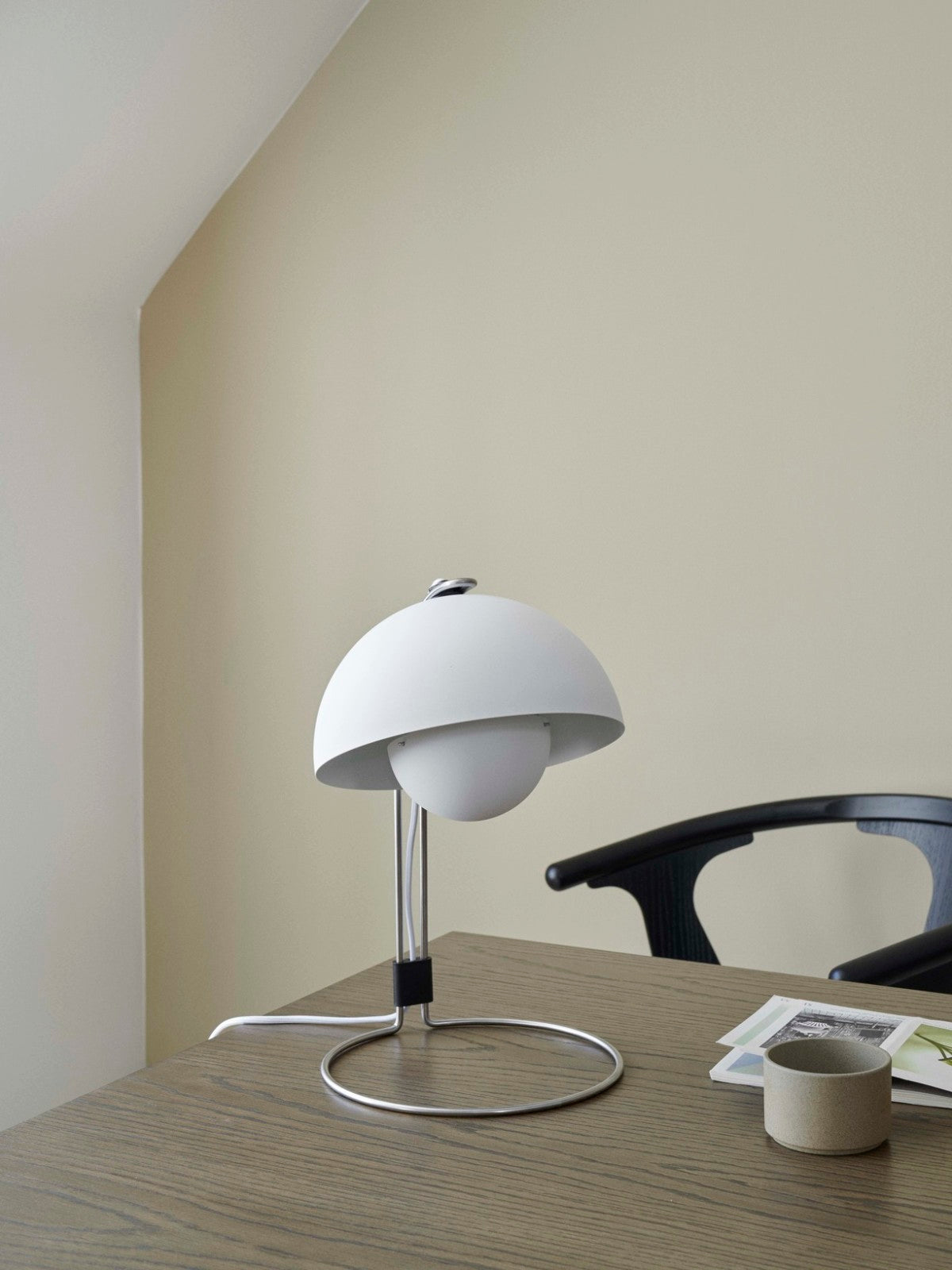Stolní lampa Flowerpot VP4
