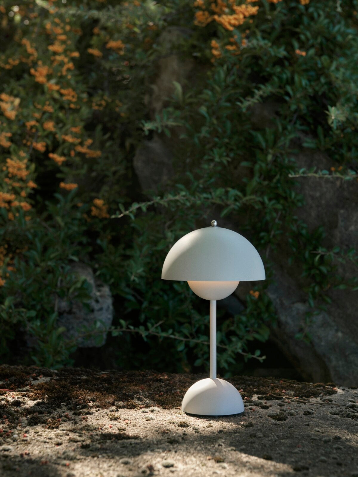 Stolní lampa Flowerpot VP9