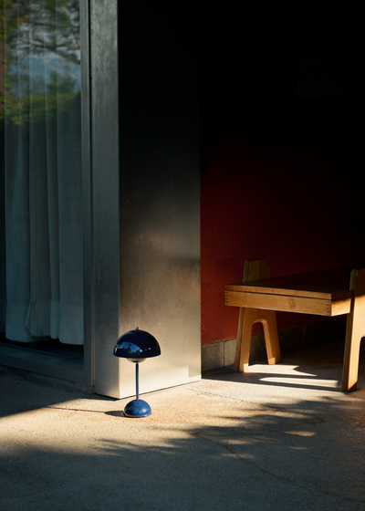Stolní lampa Flowerpot VP9