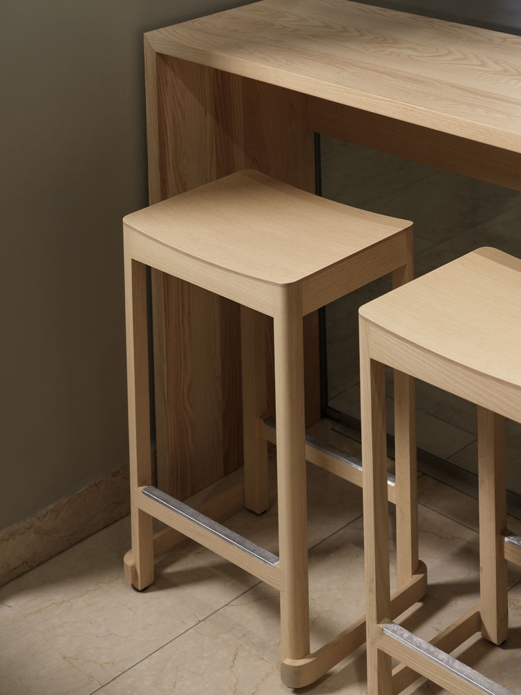 Barová židle Stool 64