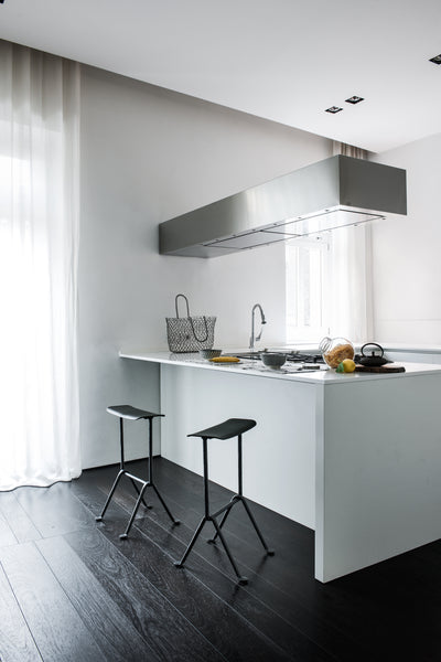 Stolička Officina/ High bar stool.