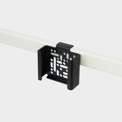 Úložný prvek k TV stojanu Apple TV Mount