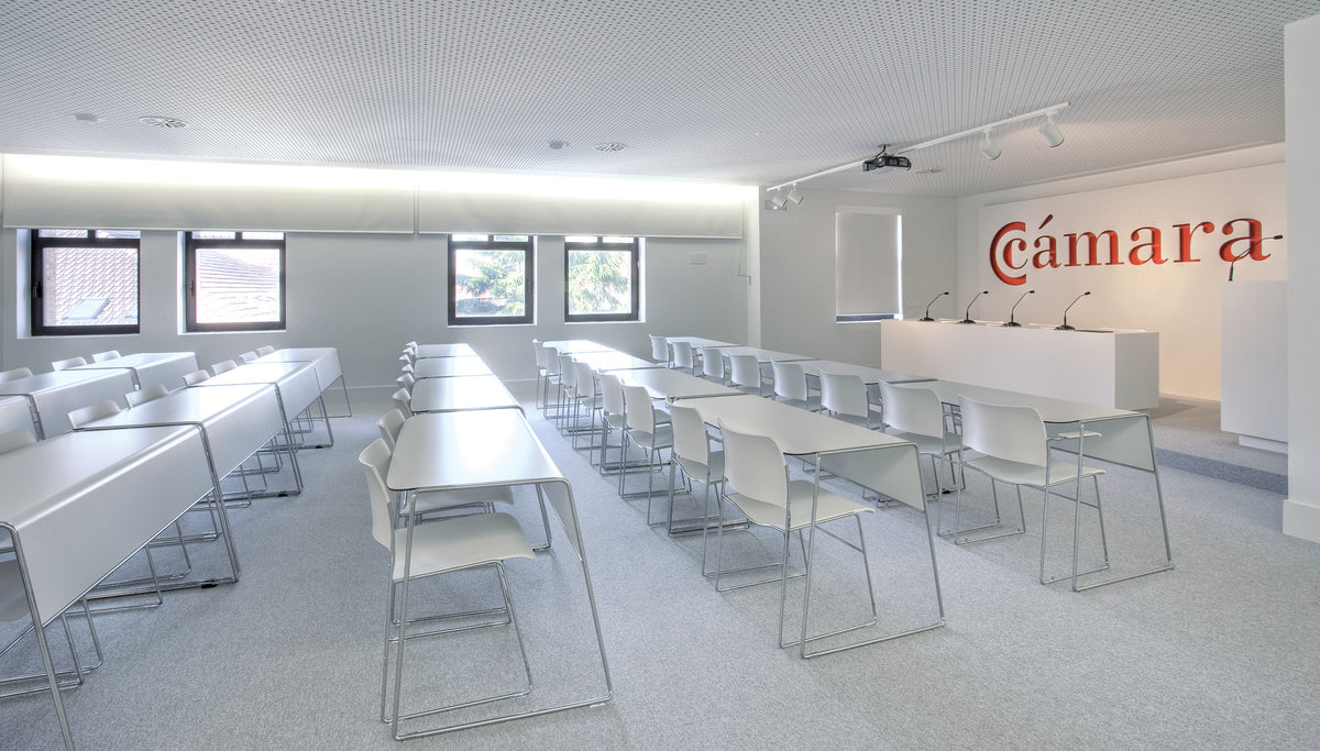 Stůl Tutor 139 cm