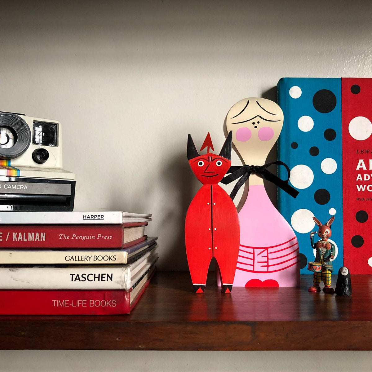 Designová figurka Wooden Doll No. 2